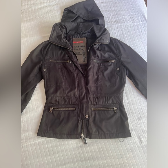 Prada Nylon Black Jacket - Picture 4 of 13